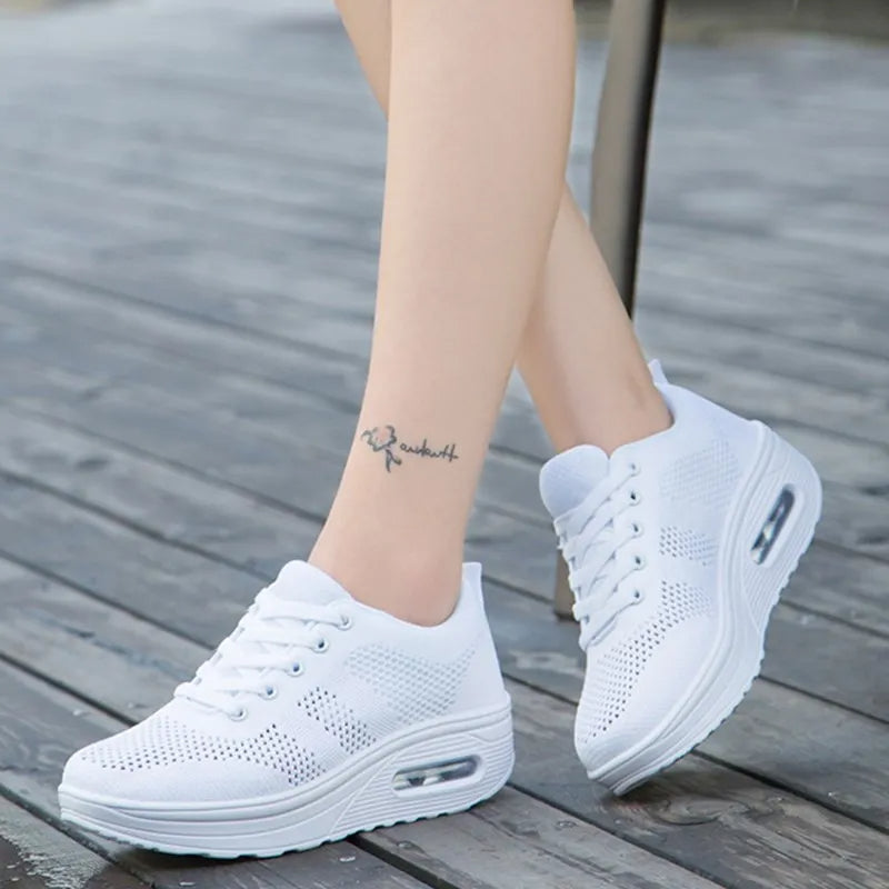 Orthopedic sneakers with air bubbles | BELIVITE