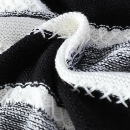 Ellis Crew Neck Sweater | BELIVITE