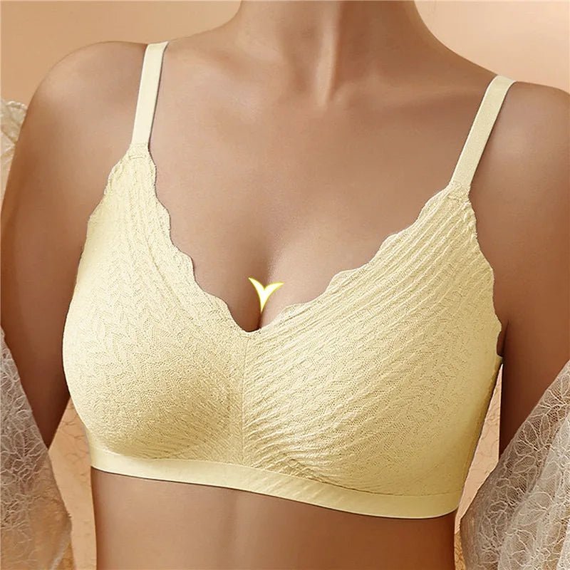 Bra with support and moisture-wicking Emma | BELIVITE