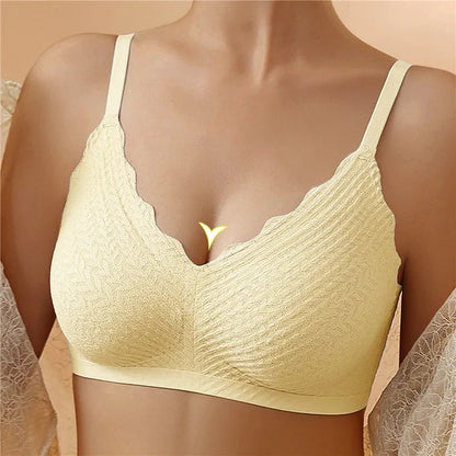 Bra with support and moisture-wicking Emma | BELIVITE